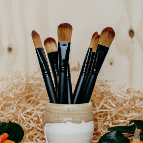 Clay mask brush